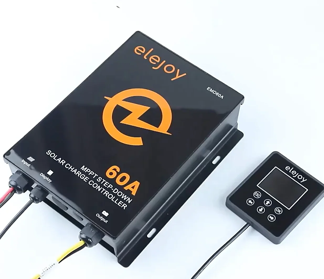 Regulator ładowania solarnego  – Charge Controller Solar recenzja i cena